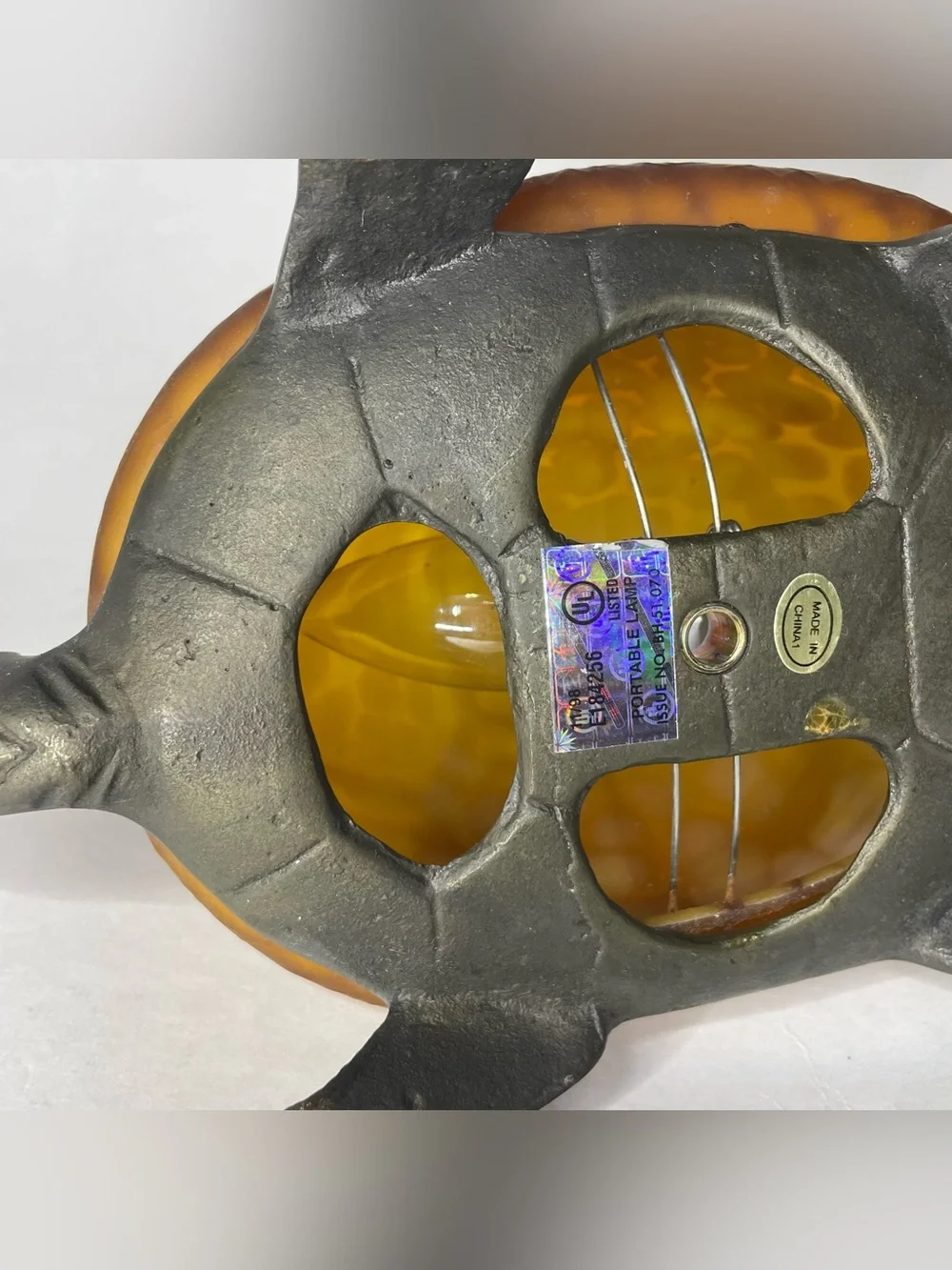 VTG Amber Mottled Tiffany Style Glass & Brass Turtle Table Accent/Night Light 8" - Picture 8 of 10